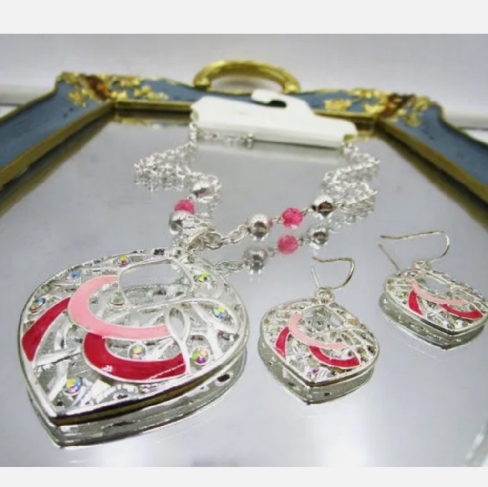 New pink & silver necklace & earrings set by Colors